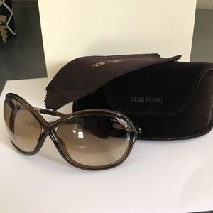 Gentle used Tom Ford Whitney Sunglasses